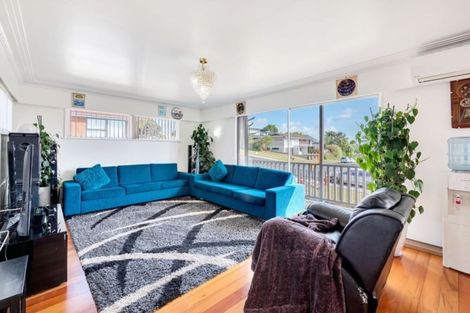 Photo of property in 92 Waimumu Road, Massey, Auckland, 0614