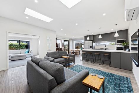 Photo of property in 20 Naeo Close, Papamoa Beach, Papamoa, 3118