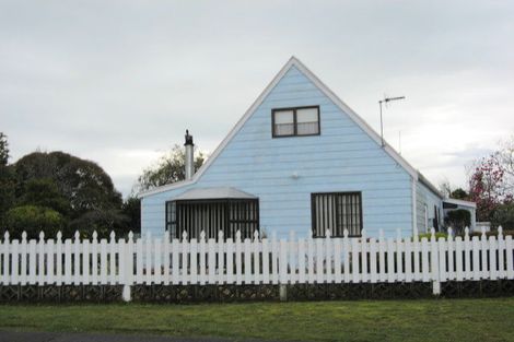 Photo of property in 18 Feary Crescent, Takaka, 7110