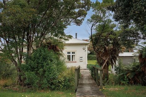 Photo of property in 27 Dole Street, Ngakawau, 7824