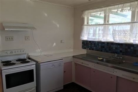 Photo of property in 4 Bevyn Street, Castor Bay, Auckland, 0620