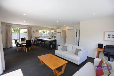 Photo of property in 2 Brackendale Place, Burnside, Christchurch, 8041