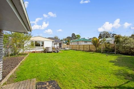 Photo of property in 55 Beaubank Road, Kelston, Auckland, 0602