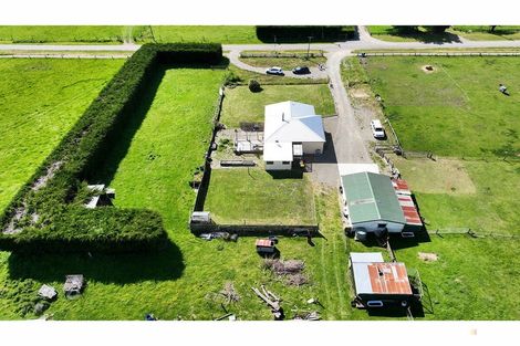 Photo of property in 19 Mount John Road, Waimate, 7977