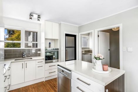 Photo of property in 35 Tampin Road, Hillpark, Auckland, 2102