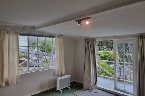 Photo of property in 2 Caprera Street, Melrose, Wellington, 6023