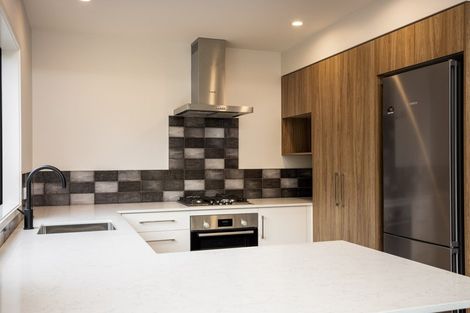 Photo of property in 12a Gaine Street, New Plymouth, 4310