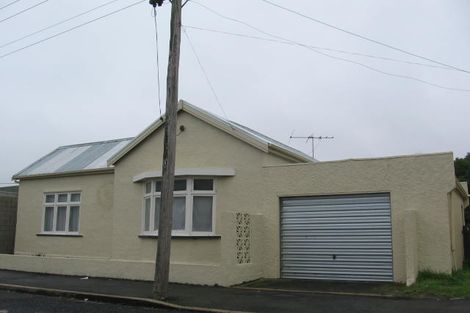 Photo of property in 18 Prendergast Street, South Dunedin, Dunedin, 9012