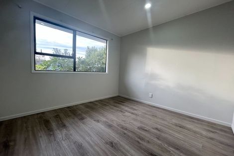 Photo of property in 17 Tomintoul Place, Highland Park, Auckland, 2010