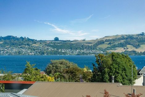 Photo of property in 19 Ingle Avenue, Waipahihi, Taupo, 3330