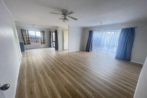 Photo of property in 63a Harmel Road, Glendene, Auckland, 0602