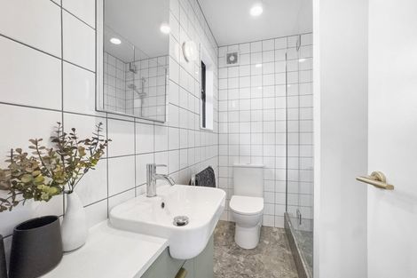 Photo of property in 4/29 Sentinel Road, Herne Bay, Auckland, 1011