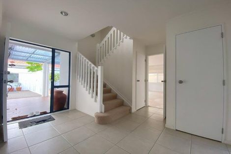 Photo of property in 2/90 Nile Road, Milford, Auckland, 0620