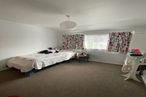 Photo of property in 14 Cullen Place, Tawa, Wellington, 5028