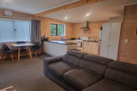 Photo of property in 47 Terry Smyth Drive, Kumeu, 0892