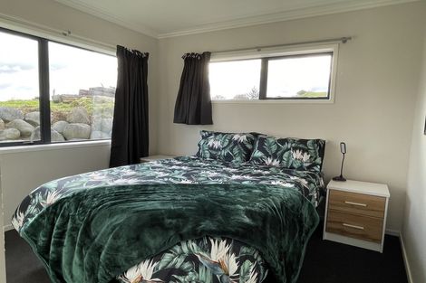 Photo of property in 326 Paraite Road, Paraite, New Plymouth, 4373