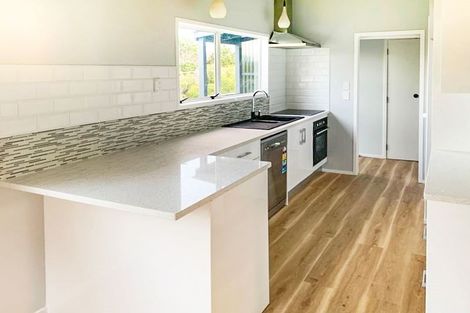 Photo of property in 3 Bush Point Road, Cable Bay, 0420