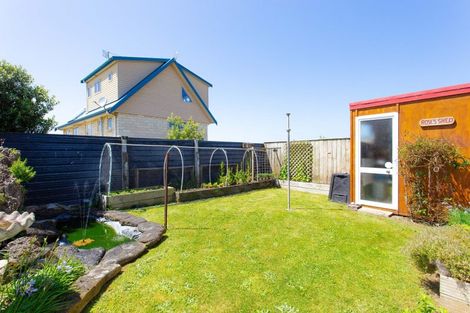 Photo of property in 18 Okiwa Terrace, Waiinu Beach, Whanganui, 4588