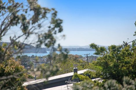 Photo of property in 46 Colwill Road, Massey, Auckland, 0614