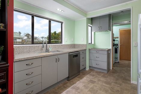 Photo of property in 13 Bradley Street, Paeroa, 3600