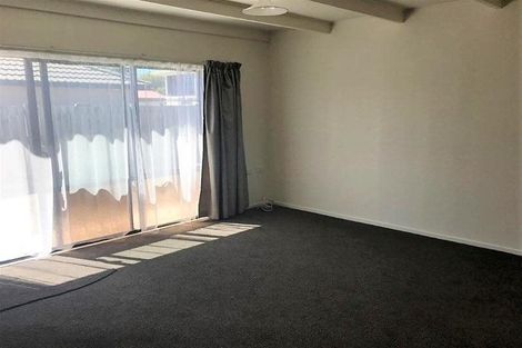 Photo of property in 2/32 Napier Road, Havelock North, 4130