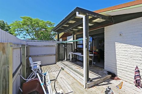 Photo of property in 225 Flaxmere Avenue, Flaxmere, Hastings, 4120