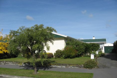 Photo of property in 9 Carruthers Street, Ilam, Christchurch, 8041