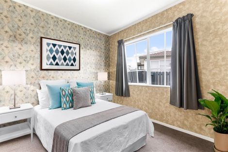 Photo of property in 1/25 Karepo Crescent, Ranui, Auckland, 0612