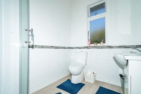 Photo of property in 9 Ossian Street, Milton, 9220