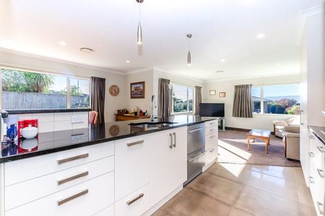 Photo of property in 3 Patterson Lane, Raumati Beach, Paraparaumu, 5032