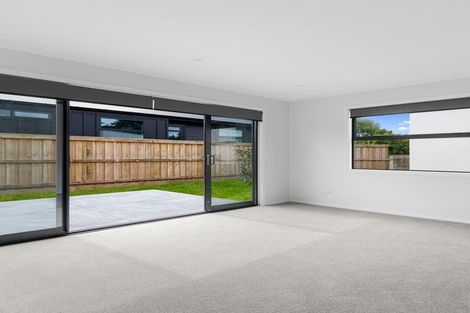 Photo of property in 2/78 Sandwich Road, Saint Andrews, Hamilton, 3200