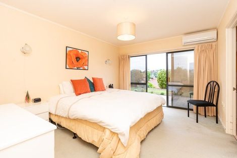 Photo of property in 61 Grosvenor Gardens, Flagstaff, Hamilton, 3210