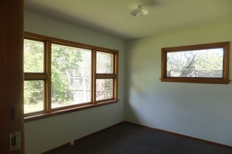 Photo of property in 4 Aileen Place, Upper Riccarton, Christchurch, 8041