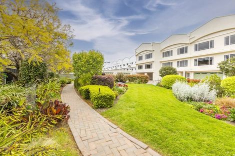 Photo of property in 10/26 West Quay, Ahuriri, Napier, 4110