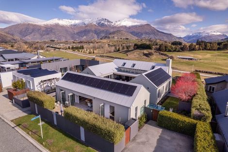 Photo of property in 97 Cotter Avenue, Arrowtown, 9302