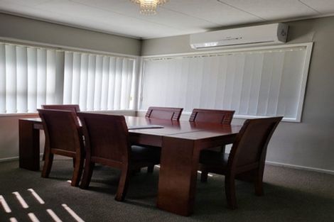 Photo of property in 58 Sharland Avenue, Manurewa, Auckland, 2102