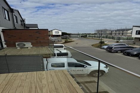 Photo of property in 16 Te Puketoka Lane, Mangere, Auckland, 2022