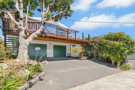 Photo of property in 18 Gordon Road, Plimmerton, Porirua, 5026