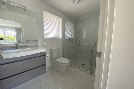 Photo of property in 24 Rochfort Crescent, Pyes Pa, Tauranga, 3112