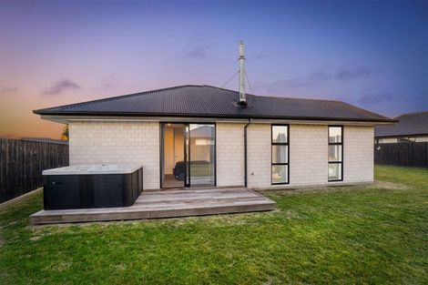 Photo of property in 12 Owen Drive, Darfield, 7510