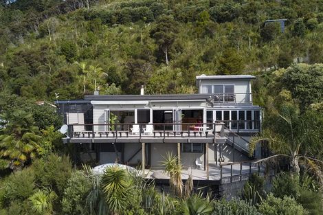 Photo of property in 7 Kent Street, Whangaroa, 0478