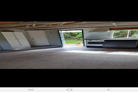 Photo of property in 71 Coulter Road, Henderson Valley, Auckland, 0614