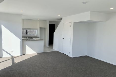 Photo of property in 1/3 Fairdale Place, Birkdale, Auckland, 0626