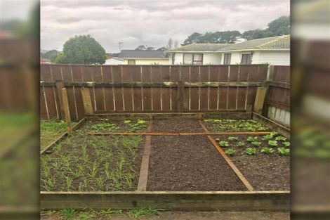 Photo of property in 12 Patrice Place, Massey, Auckland, 0614