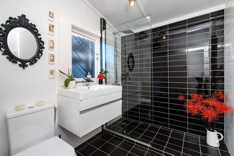 Photo of property in 102 Beach Road, Haumoana, 4102