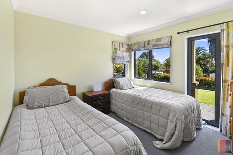 Photo of property in 11 Lamia Place, The Gardens, Auckland, 2105