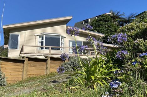 Photo of property in 8 Tainui Street, Mokau, 4376