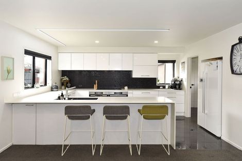 Photo of property in 8 Haineswood Lane, Sockburn, Christchurch, 8042