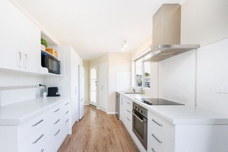 Photo of property in 16 Wyndham Street, Awapuni, Palmerston North, 4412