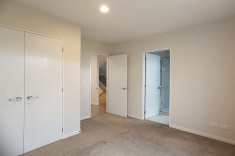 Photo of property in 1004a East Coast Road, Northcross, Auckland, 0630